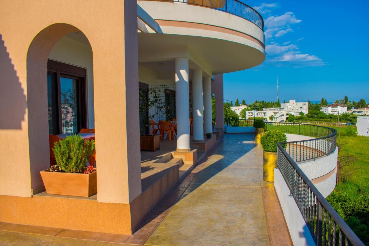 Apartments Kan Ulcinj Exterior photo